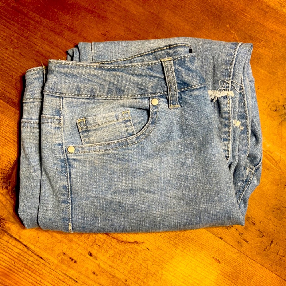 Women’s Jean Capris